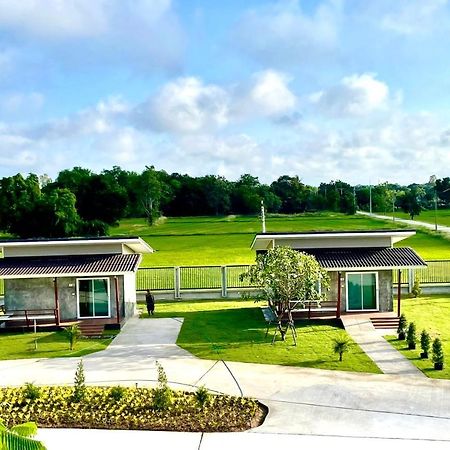 Farm View Resort @Uthai Thani ฟาร์มวิว รีสอร์ท อุทัยธานี Nong Khayang Extérieur photo
