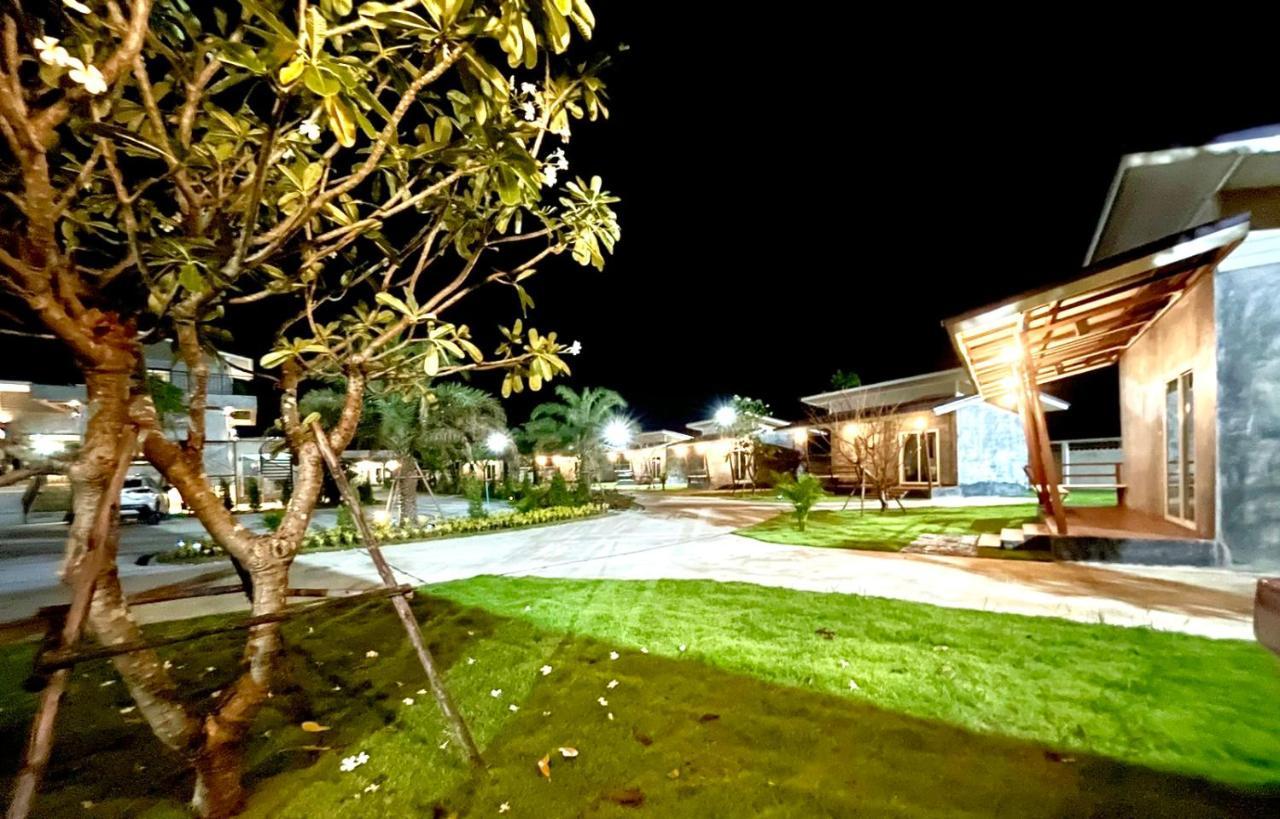 Farm View Resort @Uthai Thani ฟาร์มวิว รีสอร์ท อุทัยธานี Nong Khayang Extérieur photo